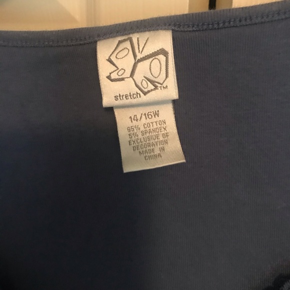 Ladies top - Picture 4 of 4